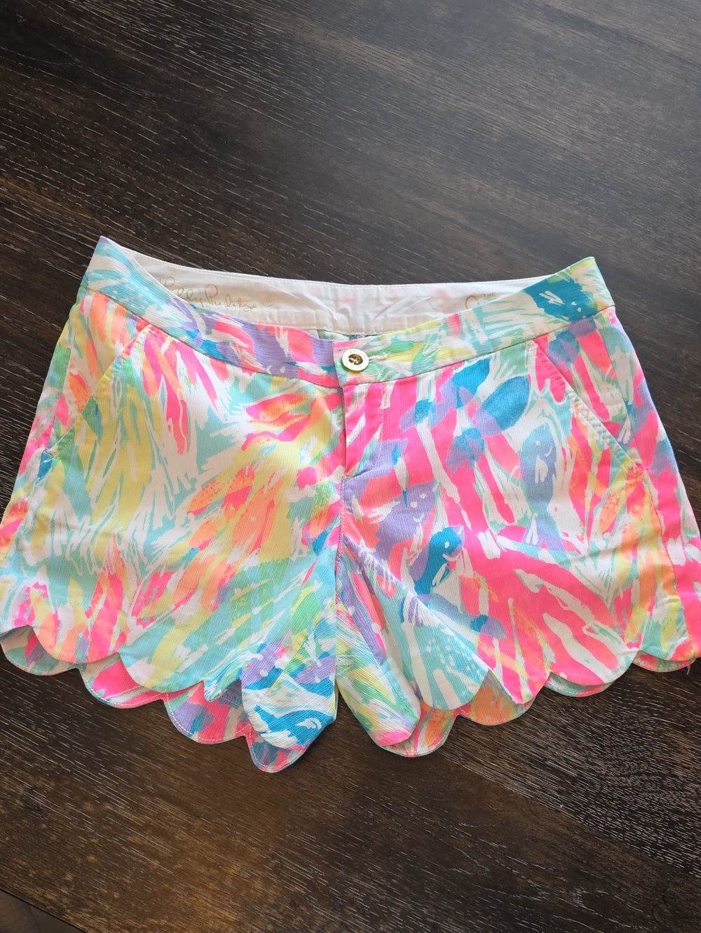 Lilly Pulitzer Neon Multi Scallop-Hem Women's Shorts